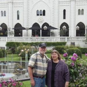 Meet your Posher, Elaine